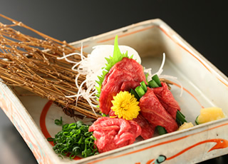 馬刺し